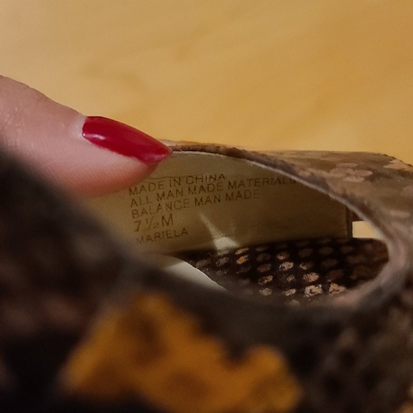 INC - International Concepts Heels - Picture 4 of 9